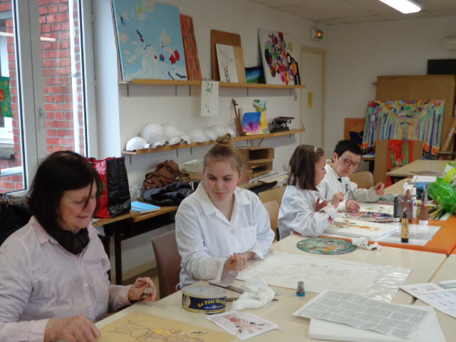 arts plastiques inter generations VENDEVILLE
